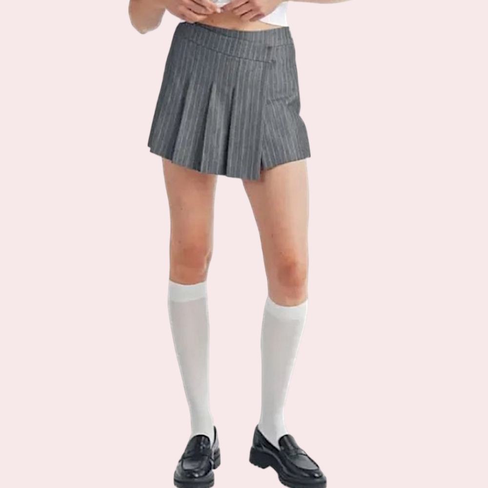 NWT All in Favor Skort Grey XS